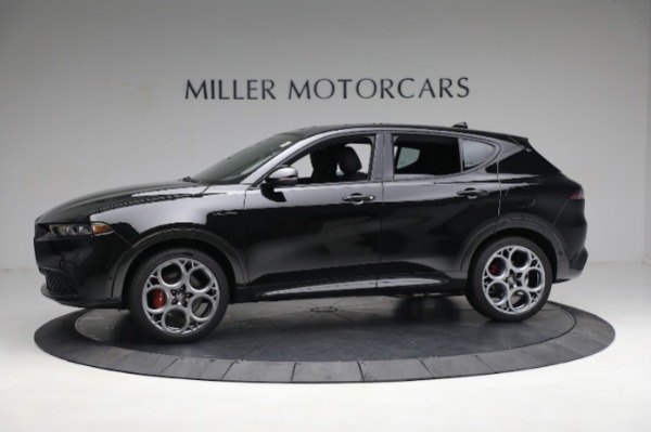 New 2024 Alfa Romeo Tonale Veloce for sale $57,640 at McLaren Greenwich in Greenwich CT 06830 3