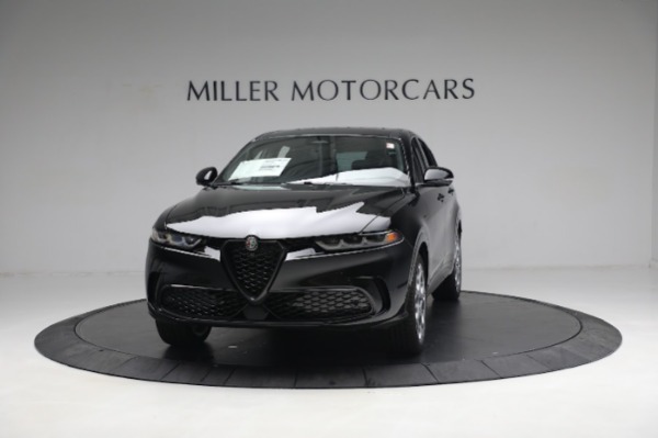 New 2024 Alfa Romeo Tonale Veloce for sale $57,640 at McLaren Greenwich in Greenwich CT 06830 1
