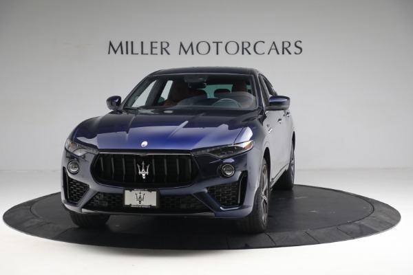 Used 2022 Maserati Levante Modena for sale Sold at McLaren Greenwich in Greenwich CT 06830 1