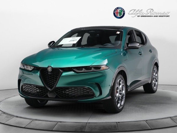 New 2024 Alfa Romeo Tonale Veloce for sale $59,340 at McLaren Greenwich in Greenwich CT 06830 2