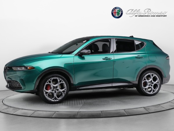 New 2024 Alfa Romeo Tonale Veloce for sale $59,340 at McLaren Greenwich in Greenwich CT 06830 4