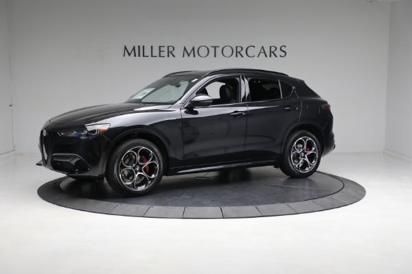 New 2024 Alfa Romeo Stelvio Veloce for sale $57,305 at McLaren Greenwich in Greenwich CT 06830 3