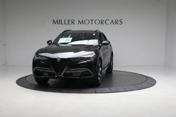 New 2024 Alfa Romeo Stelvio Veloce for sale $57,305 at McLaren Greenwich in Greenwich CT 06830 1