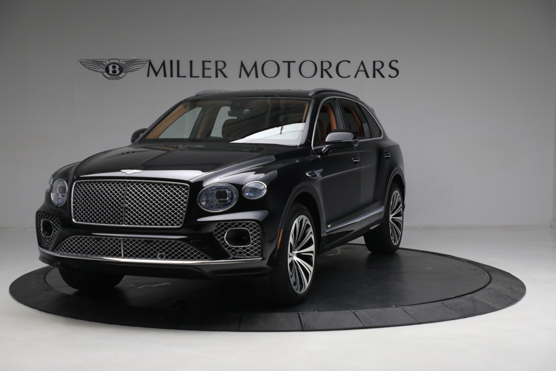 Used 2021 Bentley Bentayga V8 for sale $149,900 at McLaren Greenwich in Greenwich CT 06830 1