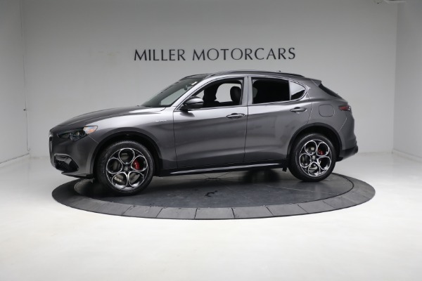 New 2024 Alfa Romeo Stelvio Veloce for sale $56,605 at McLaren Greenwich in Greenwich CT 06830 4