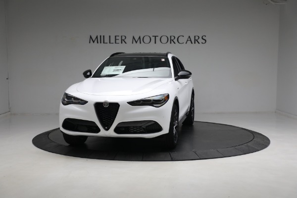 New 2024 Alfa Romeo Stelvio Veloce for sale $56,695 at McLaren Greenwich in Greenwich CT 06830 2