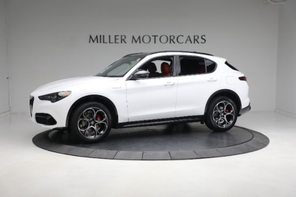 New 2024 Alfa Romeo Stelvio Veloce for sale $56,695 at McLaren Greenwich in Greenwich CT 06830 4