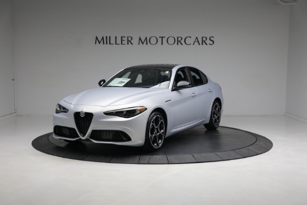 New 2024 Alfa Romeo Giulia Competizione for sale $58,160 at McLaren Greenwich in Greenwich CT 06830 1