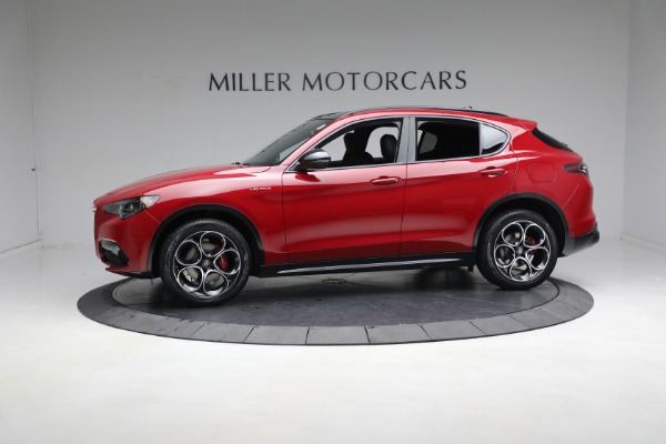 New 2024 Alfa Romeo Stelvio Veloce for sale $54,220 at McLaren Greenwich in Greenwich CT 06830 4