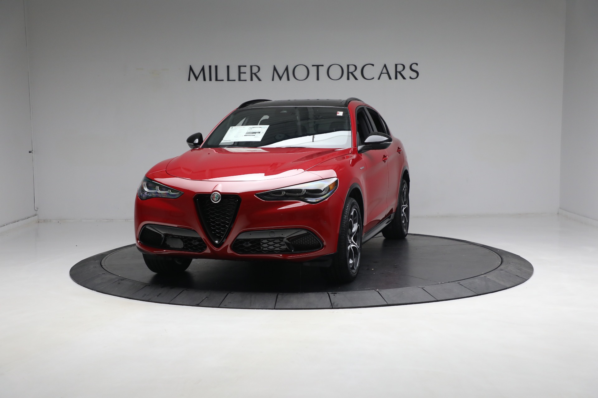 New 2024 Alfa Romeo Stelvio Veloce for sale $54,220 at McLaren Greenwich in Greenwich CT 06830 1