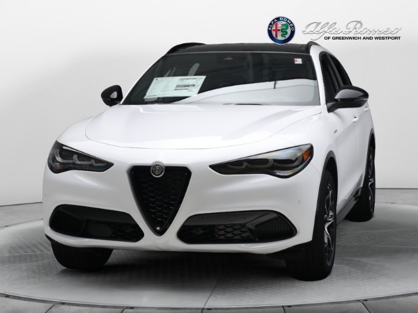 New 2024 Alfa Romeo Stelvio Veloce for sale $57,395 at McLaren Greenwich in Greenwich CT 06830 2