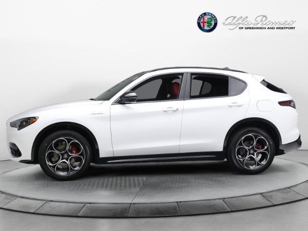 New 2024 Alfa Romeo Stelvio Veloce for sale $57,395 at McLaren Greenwich in Greenwich CT 06830 4