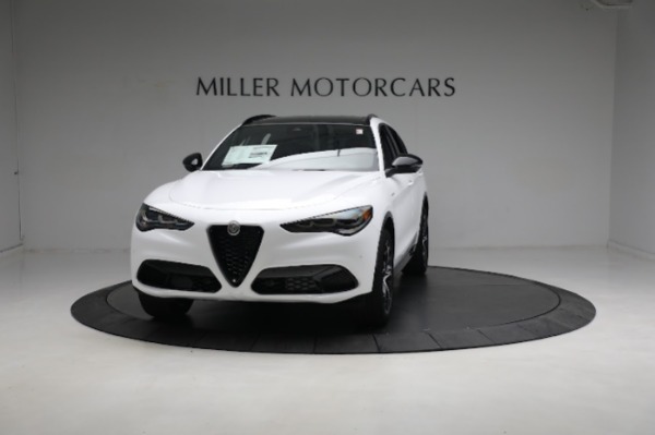 New 2024 Alfa Romeo Stelvio Veloce for sale $56,695 at McLaren Greenwich in Greenwich CT 06830 1