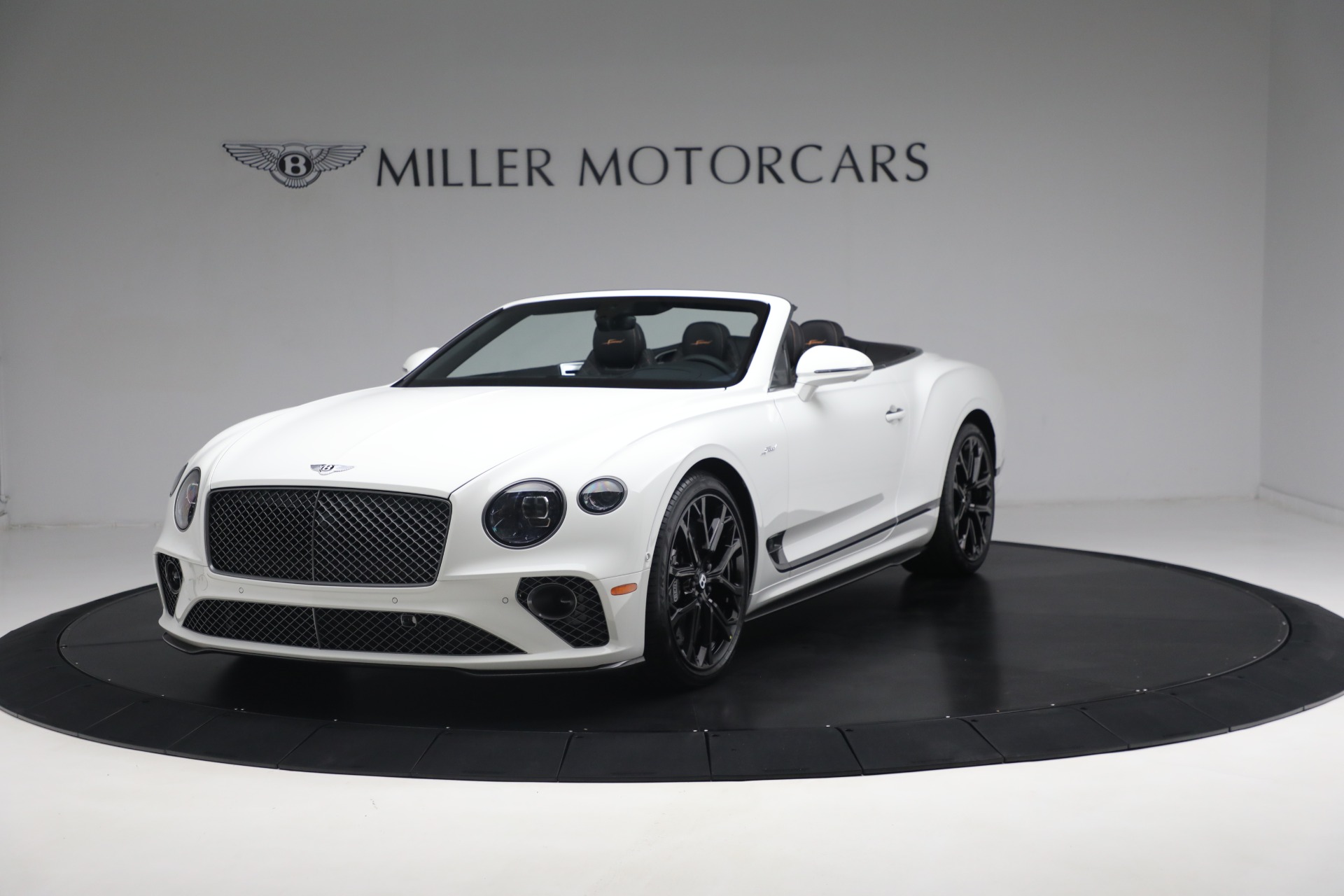 New 2024 Bentley Continental GTC Speed for sale $416,000 at McLaren Greenwich in Greenwich CT 06830 1