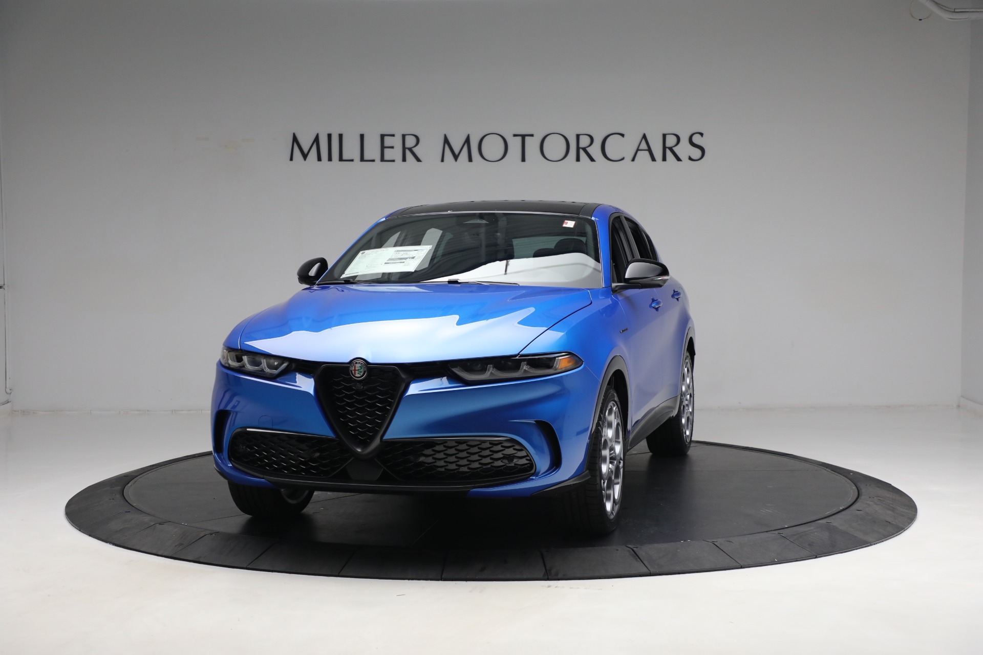 New 2024 Alfa Romeo Tonale Veloce for sale Sold at McLaren Greenwich in Greenwich CT 06830 1