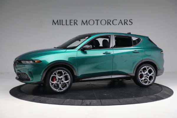 New 2024 Alfa Romeo Tonale Veloce for sale $59,340 at McLaren Greenwich in Greenwich CT 06830 3