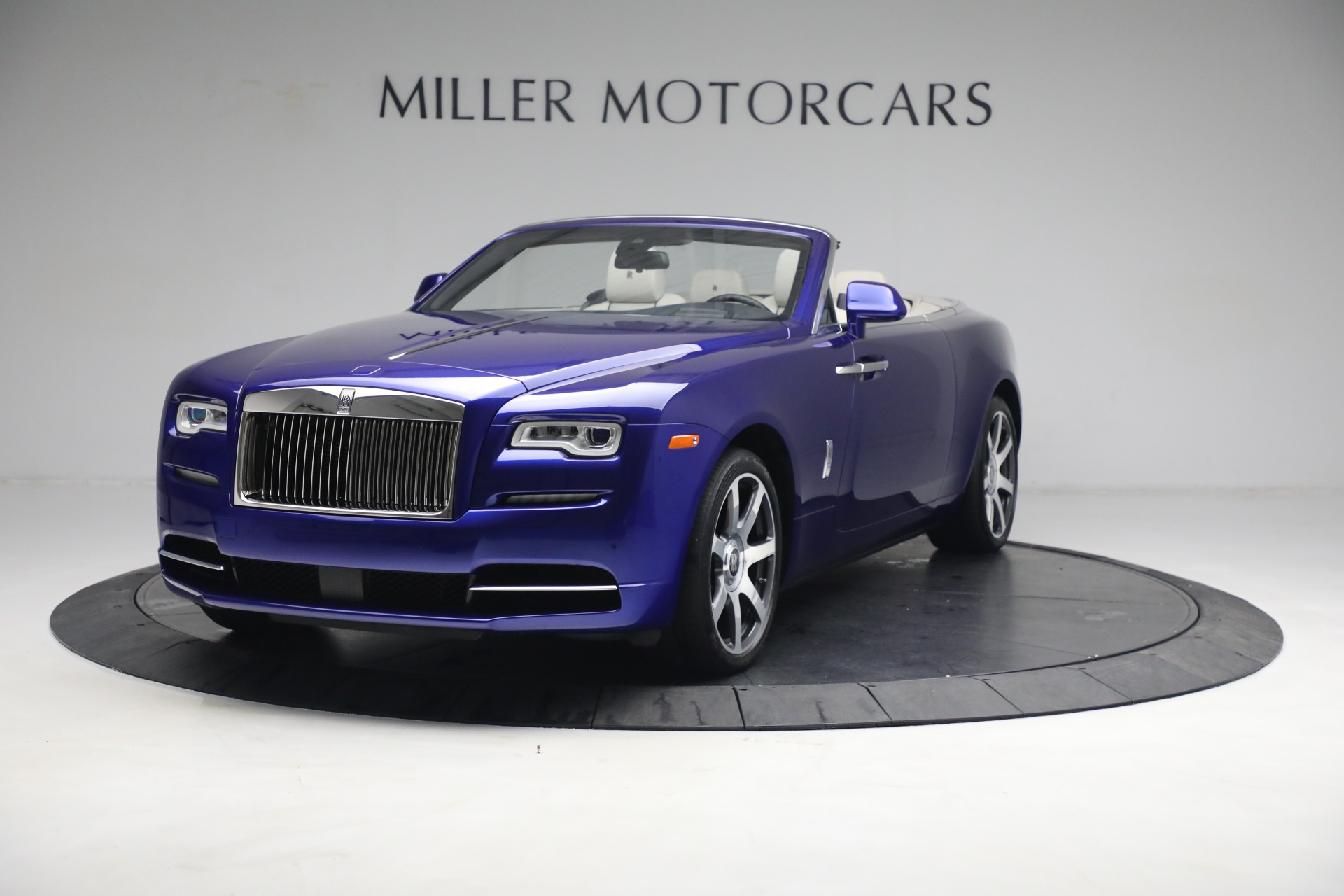 Used 2017 Rolls-Royce Dawn for sale $248,900 at McLaren Greenwich in Greenwich CT 06830 1