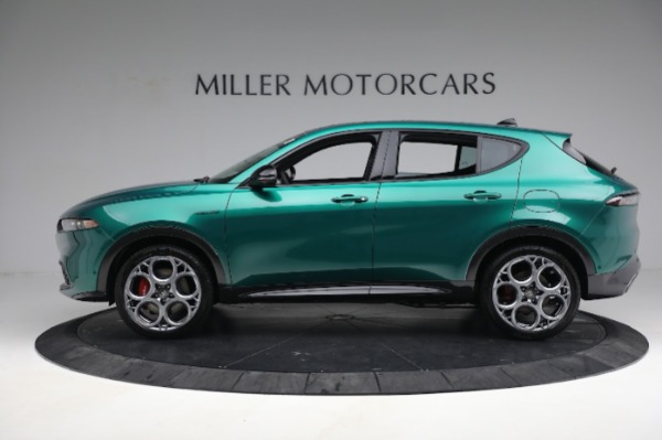 New 2024 Alfa Romeo Tonale Veloce for sale $59,340 at McLaren Greenwich in Greenwich CT 06830 4