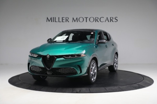 New 2024 Alfa Romeo Tonale Veloce for sale $59,340 at McLaren Greenwich in Greenwich CT 06830 1