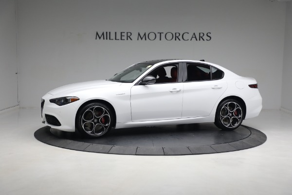 New 2024 Alfa Romeo Giulia Veloce for sale $55,285 at McLaren Greenwich in Greenwich CT 06830 4