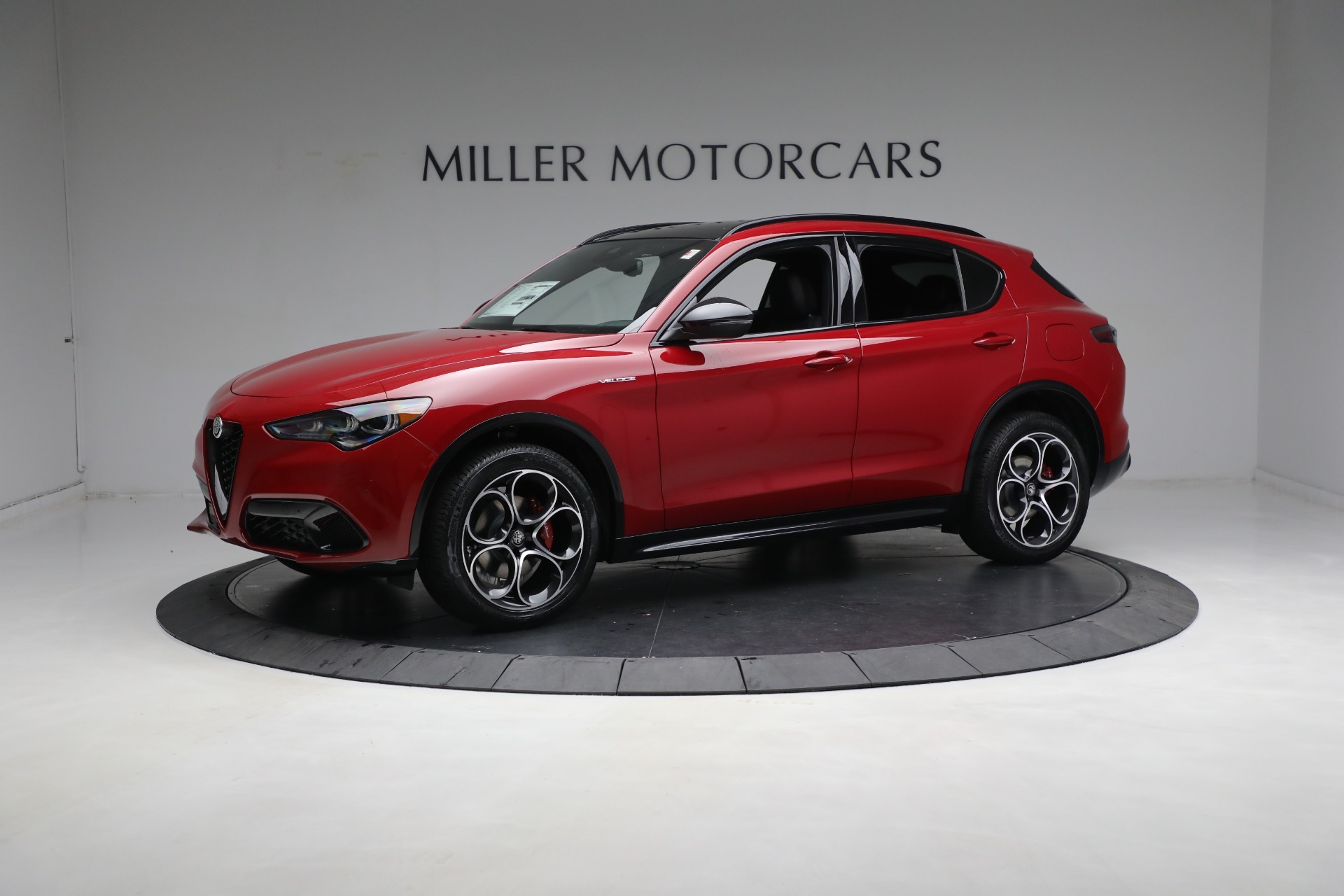 New 2024 Alfa Romeo Stelvio Veloce for sale $54,220 at McLaren Greenwich in Greenwich CT 06830 1