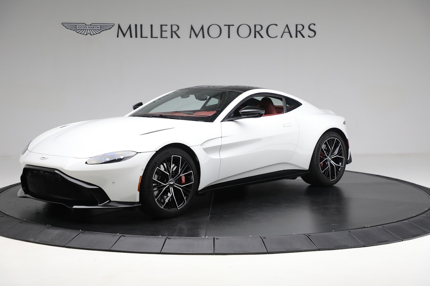 Used 2021 Aston Martin Vantage for sale $124,900 at McLaren Greenwich in Greenwich CT 06830 1
