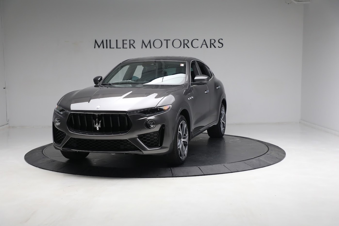New 2023 Maserati Levante Modena for sale $101,989 at McLaren Greenwich in Greenwich CT 06830 1