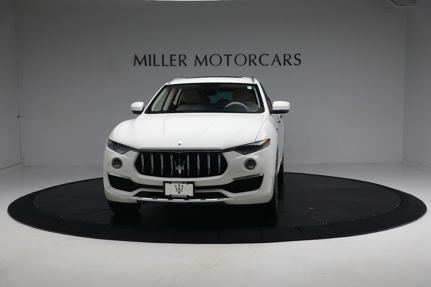Used 2021 Maserati Levante S GranLusso for sale $62,900 at McLaren Greenwich in Greenwich CT 06830 1