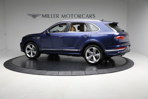 New 2023 Bentley Bentayga V8 for sale $238,450 at McLaren Greenwich in Greenwich CT 06830 3