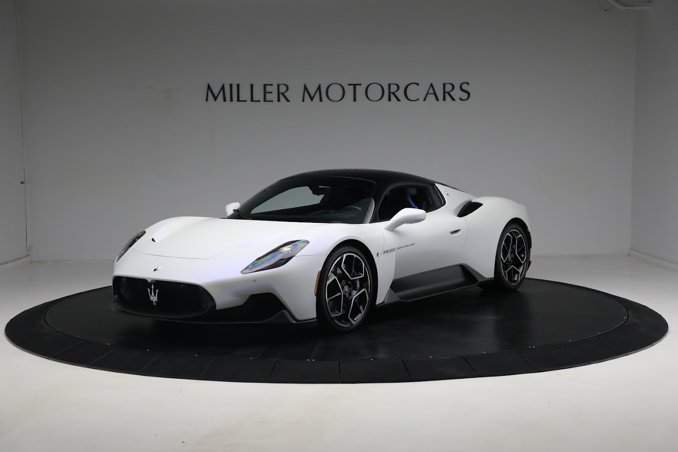 Used 2022 Maserati MC20 for sale $194,900 at McLaren Greenwich in Greenwich CT 06830 1