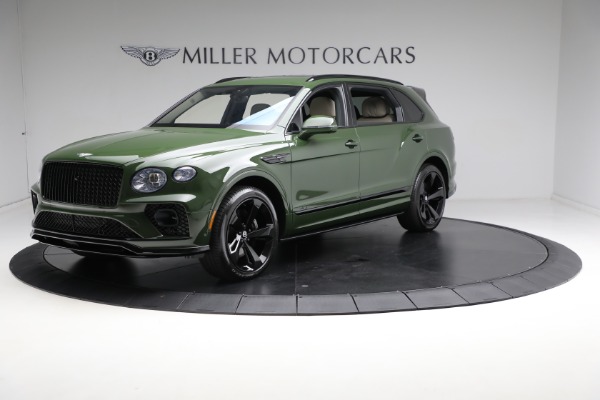 Used 2023 Bentley Bentayga EWB Azure V8 for sale Sold at McLaren Greenwich in Greenwich CT 06830 3