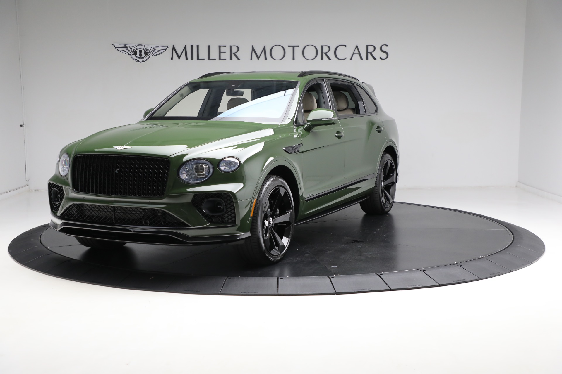 Used 2023 Bentley Bentayga EWB Azure V8 for sale Sold at McLaren Greenwich in Greenwich CT 06830 1