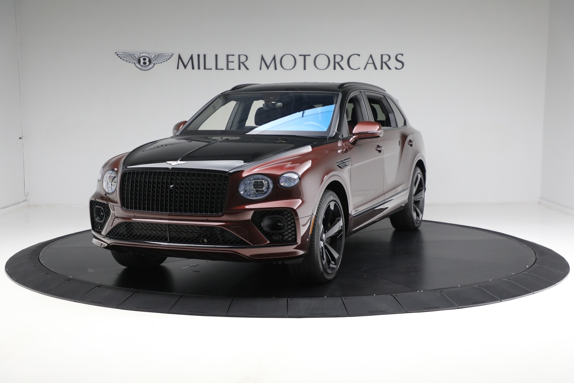 Used 2023 Bentley Bentayga EWB Azure V8 for sale $264,900 at McLaren Greenwich in Greenwich CT 06830 1