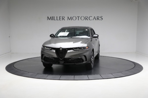 New 2024 Alfa Romeo Tonale Veloce for sale $55,800 at McLaren Greenwich in Greenwich CT 06830 1