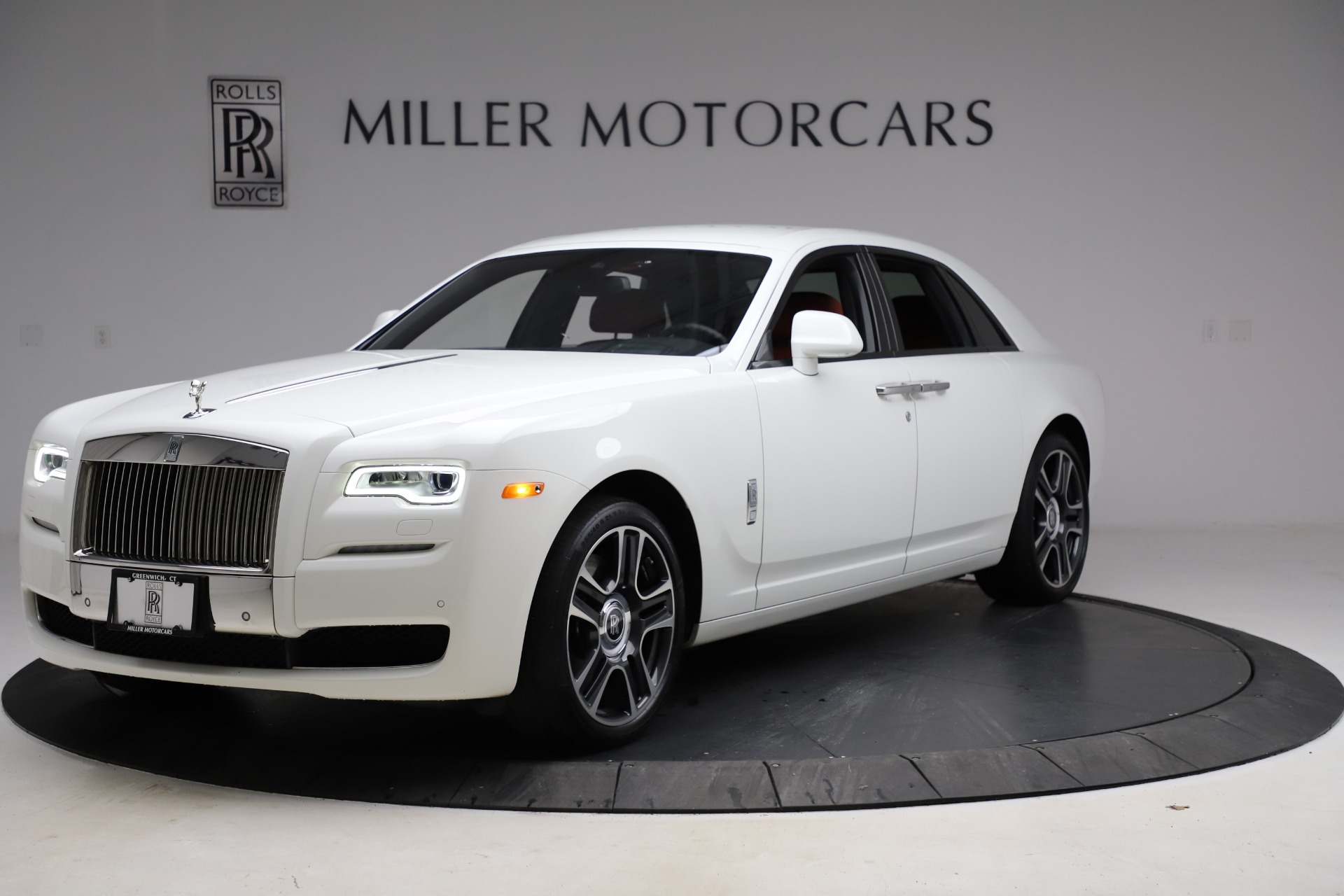 Used 2017 Rolls-Royce Ghost for sale Sold at McLaren Greenwich in Greenwich CT 06830 1