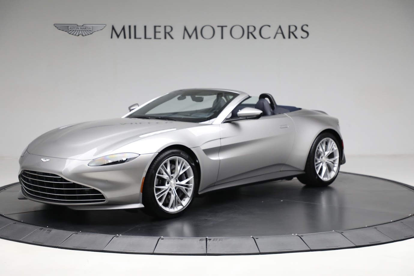 Used 2022 Aston Martin Vantage for sale $139,900 at McLaren Greenwich in Greenwich CT 06830 1