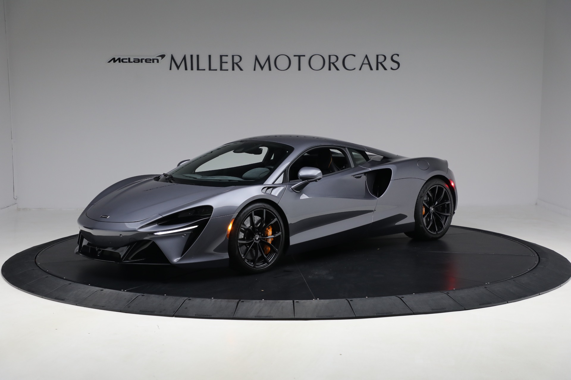 【美品】 TSM McLaren Artura 1/43 グレー 美品】 TSM McLaren Artura 1/43 グレー McLaren Artura Gray