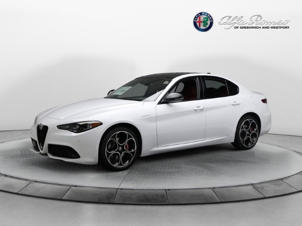 New 2024 Alfa Romeo Giulia Veloce for sale $55,985 at McLaren Greenwich in Greenwich CT 06830 1