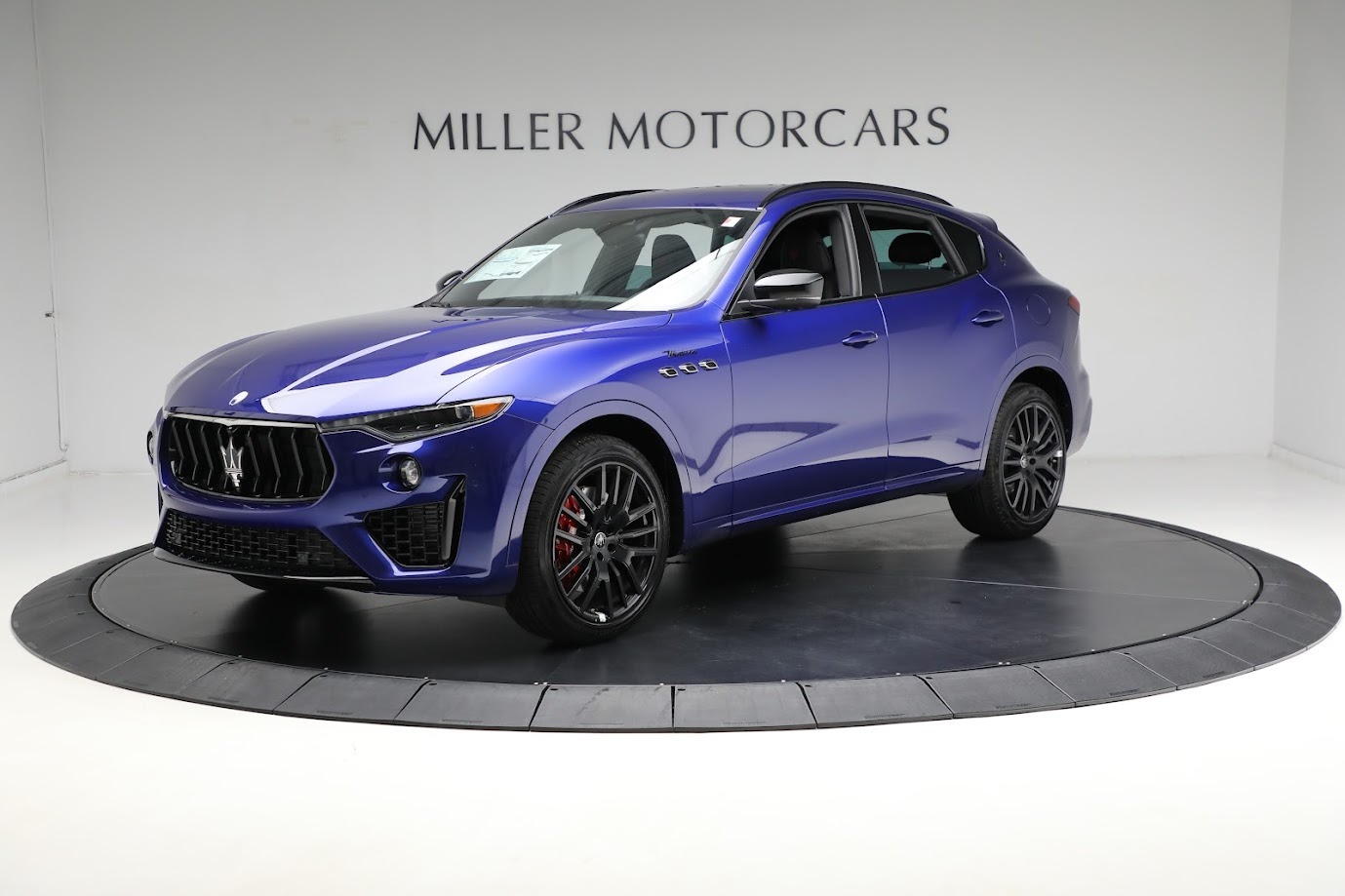 New 2024 Maserati Levante Modena Ultima for sale $122,195 at McLaren Greenwich in Greenwich CT 06830 1