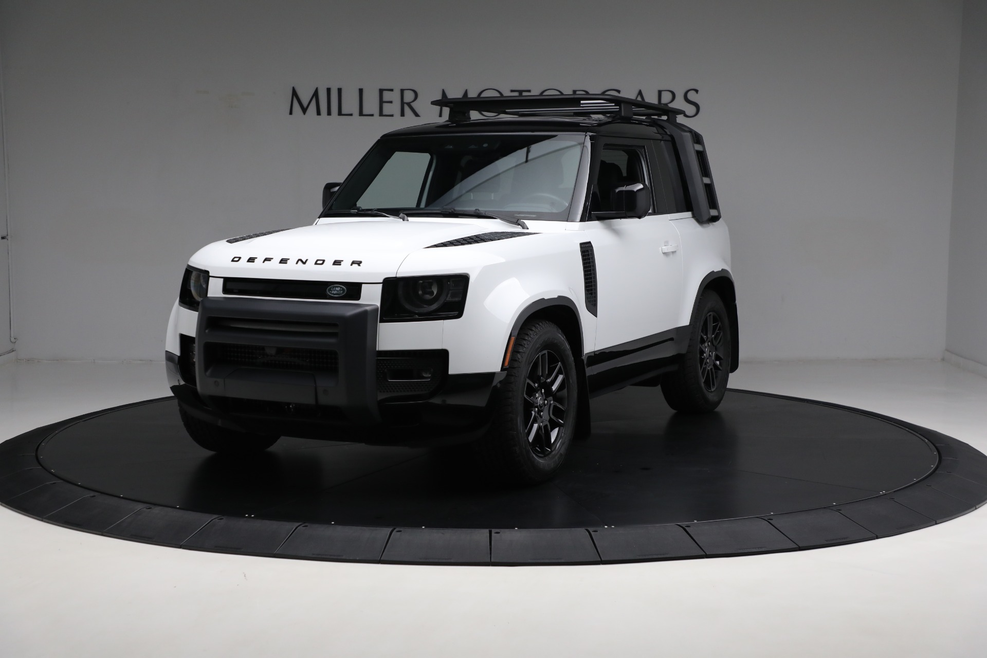 Used 2023 Land Rover Defender 90 X-Dynamic SE for sale Sold at McLaren Greenwich in Greenwich CT 06830 1