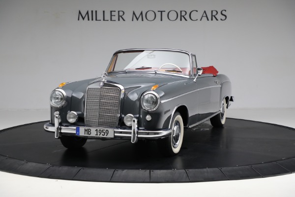 Used 1959 Mercedes Benz 220 S Ponton Cabriolet for sale $229,900 at McLaren Greenwich in Greenwich CT 06830 1