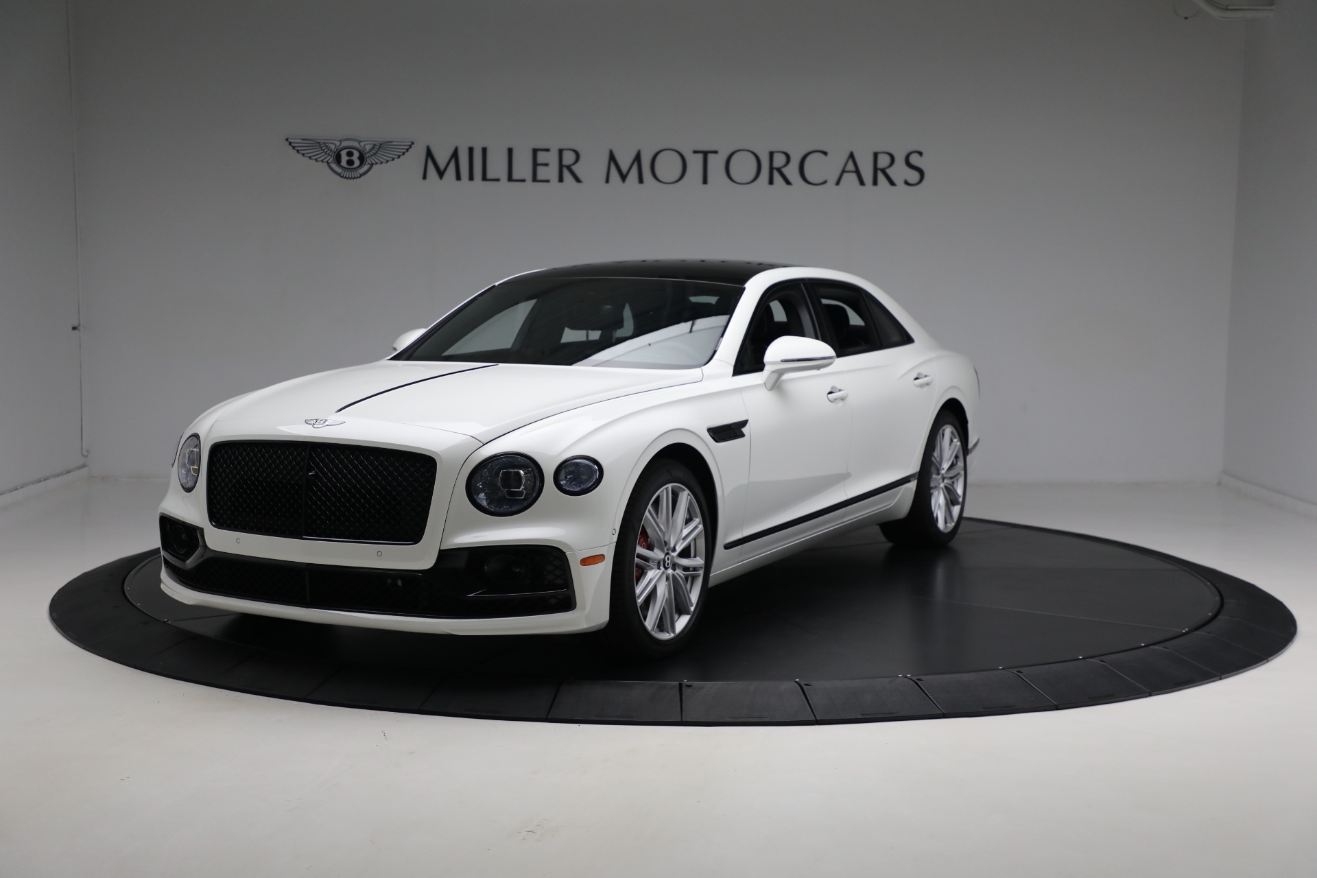 New 2024 Bentley Flying Spur V8 for sale $267,320 at McLaren Greenwich in Greenwich CT 06830 1