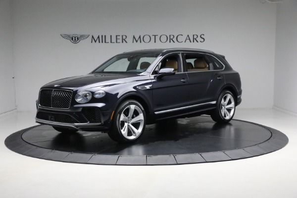 New 2024 Bentley Bentayga EWB V8 for sale $271,585 at McLaren Greenwich in Greenwich CT 06830 2