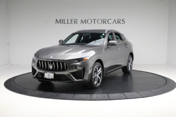 Used 2022 Maserati Levante GT for sale Sold at McLaren Greenwich in Greenwich CT 06830 3