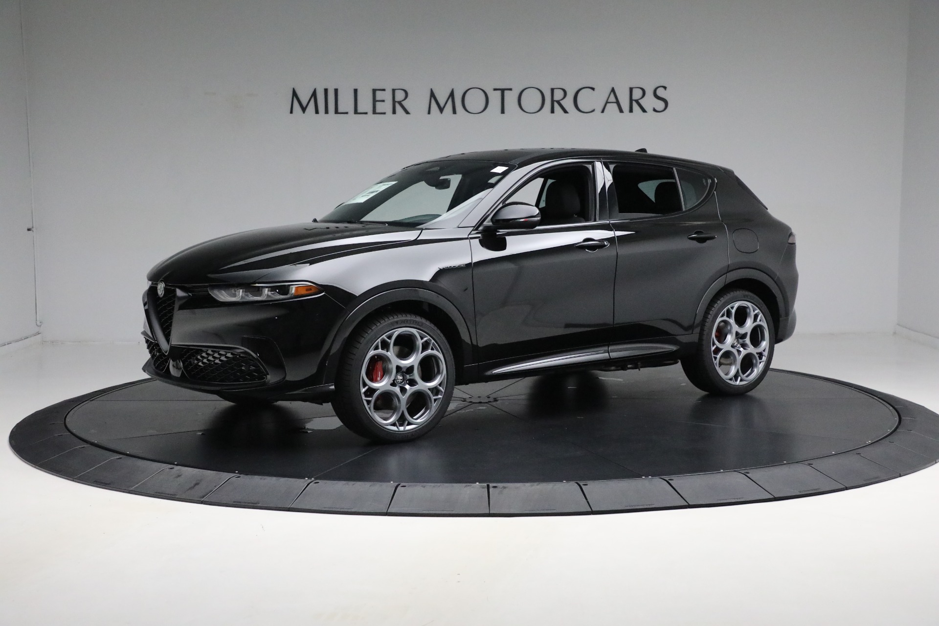New 2024 Alfa Romeo Tonale Veloce for sale Sold at McLaren Greenwich in Greenwich CT 06830 1