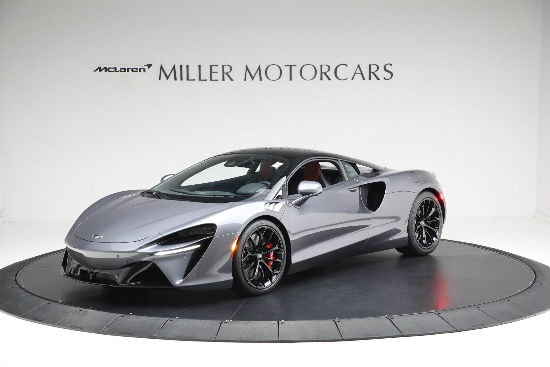 New 2024 McLaren Artura TechLux for sale Sold at McLaren Greenwich in Greenwich CT 06830 1