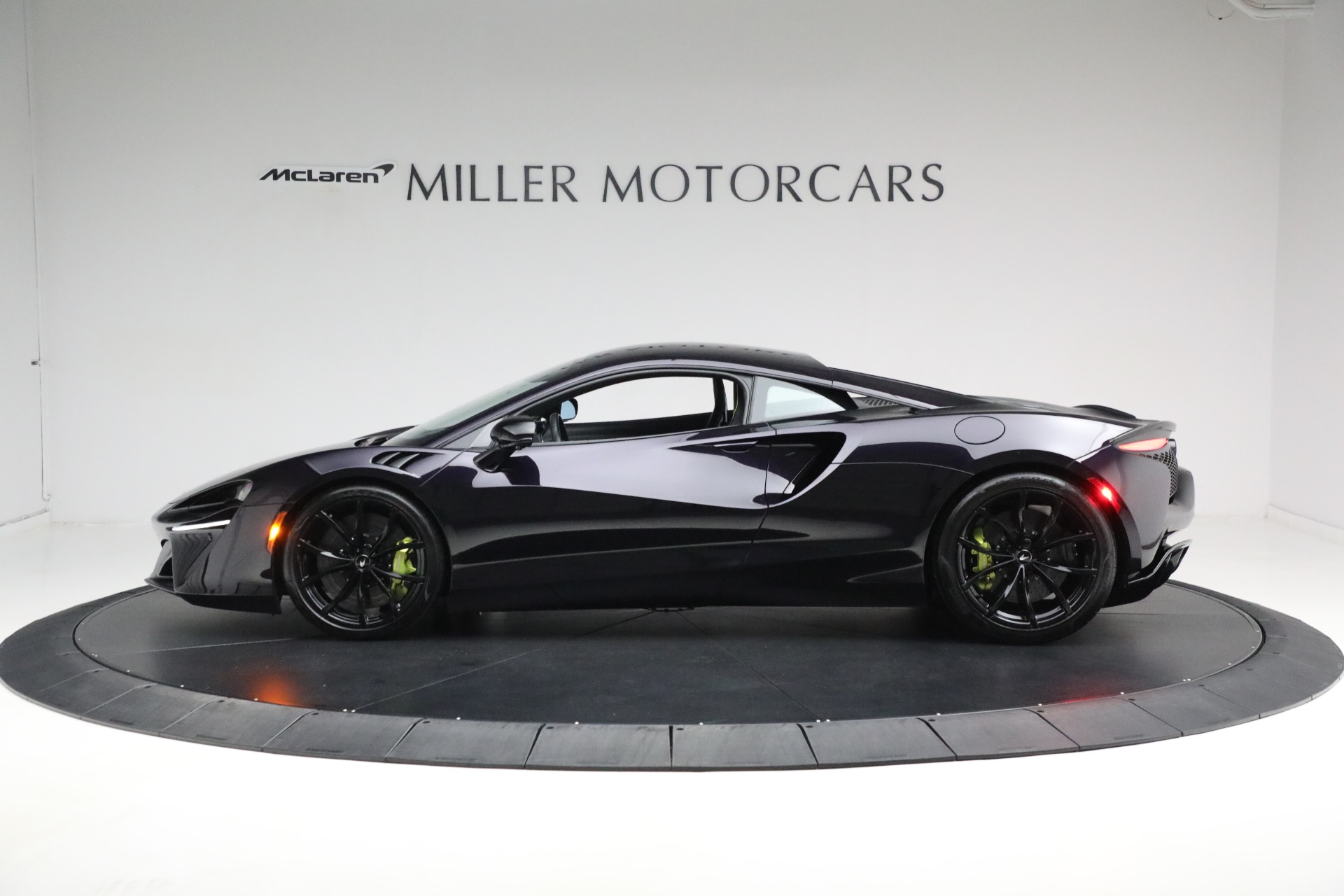 New 2023 McLaren Artura TechLux For Sale (Special Pricing