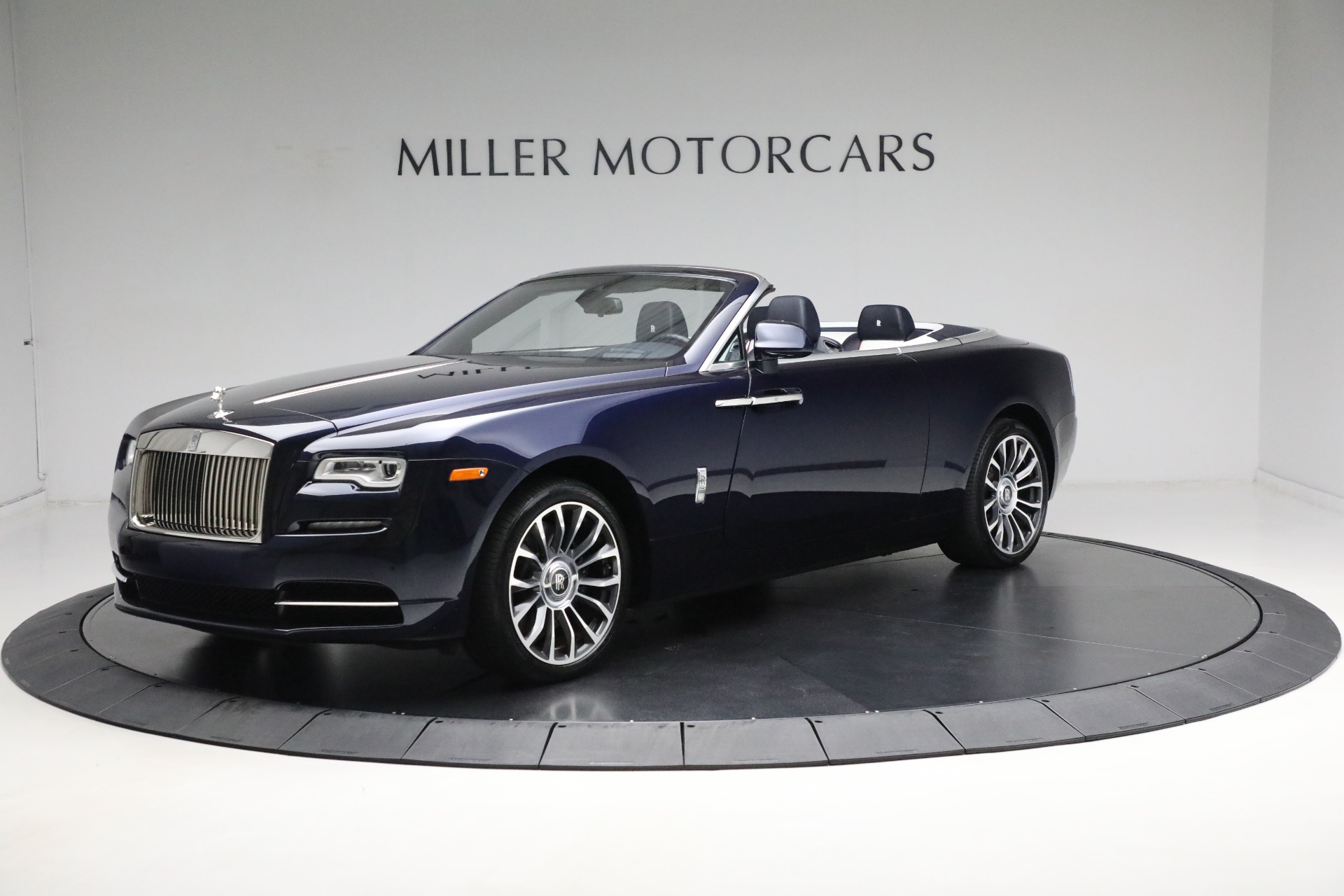 Used 2018 Rolls-Royce Dawn for sale Sold at McLaren Greenwich in Greenwich CT 06830 1