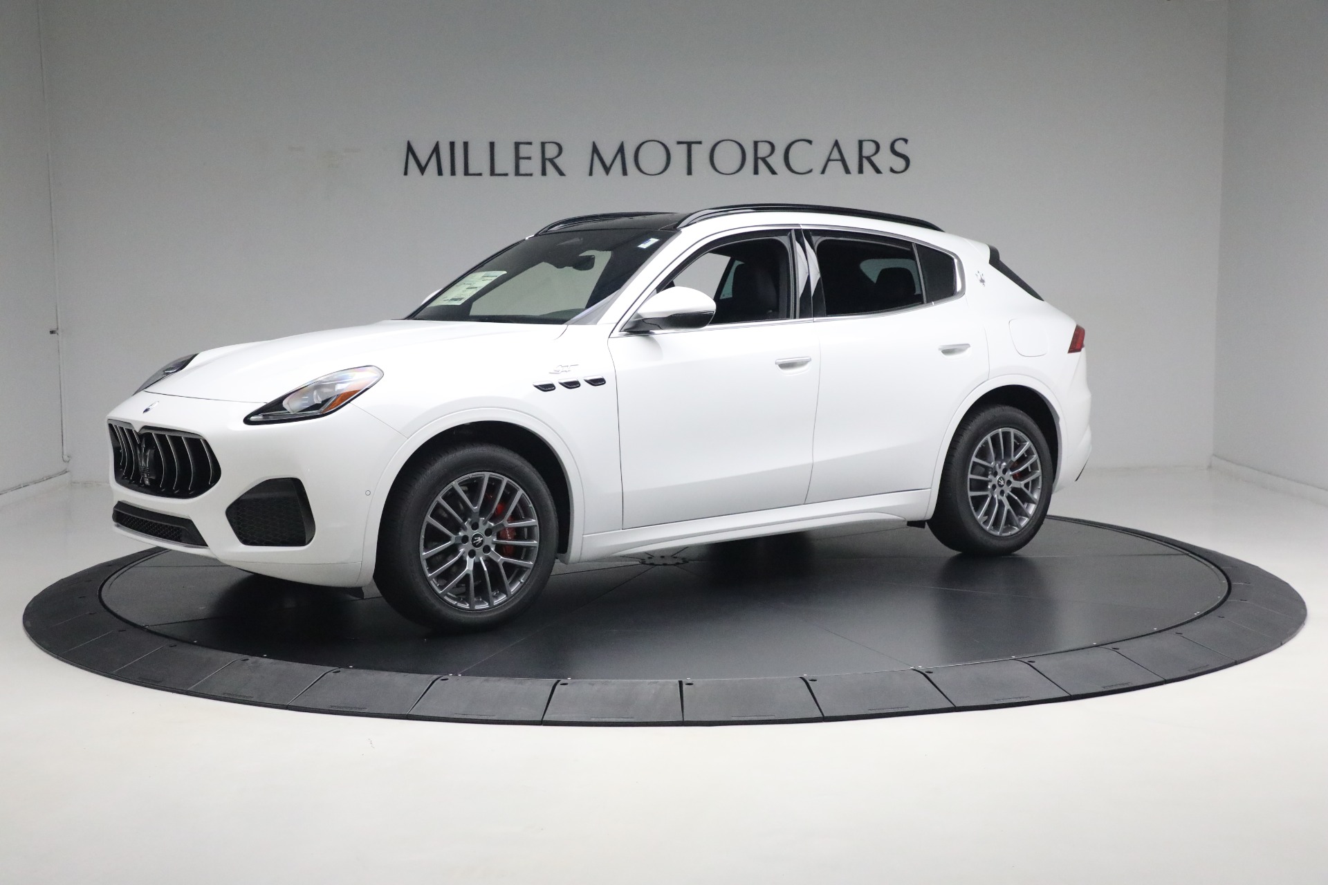 New 2024 Maserati Grecale GT for sale Sold at McLaren Greenwich in Greenwich CT 06830 1