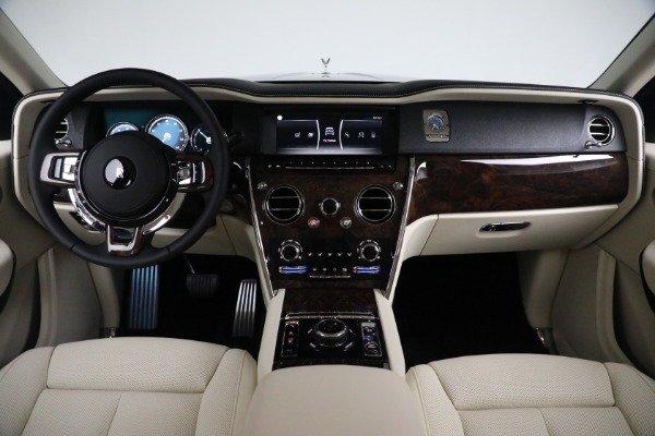 New 2024 Rolls-Royce Cullinan for sale Sold at McLaren Greenwich in Greenwich CT 06830 4